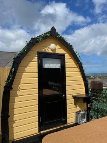 Arch Pod & Hot Tub Apartman Carndonagh Kültér fotó